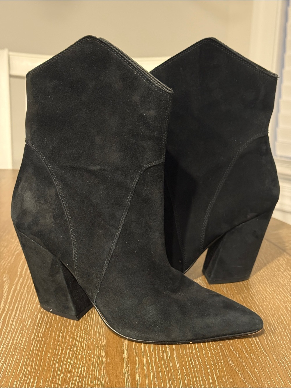 Dolce Vita Black Suede Pointed Ankle Booties with Block Heel Size 8.5 - Picture 1 of 10